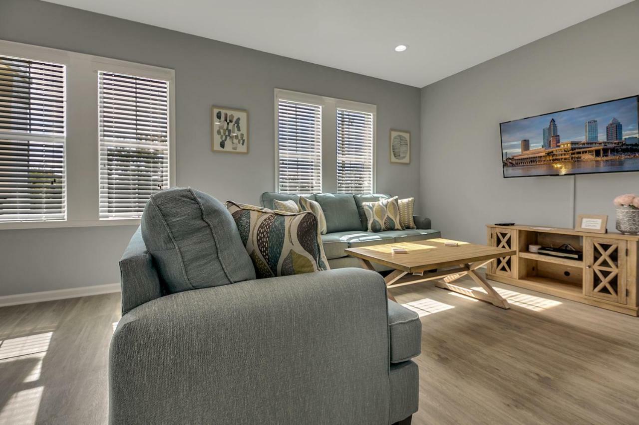 New 3/2 Duplex Minutes From Heart Of Tampa -Unit B Apartment Bagian luar foto