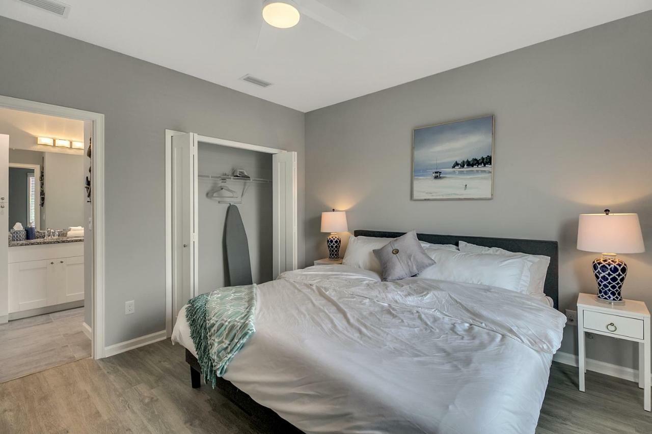 New 3/2 Duplex Minutes From Heart Of Tampa -Unit B Apartment Bagian luar foto