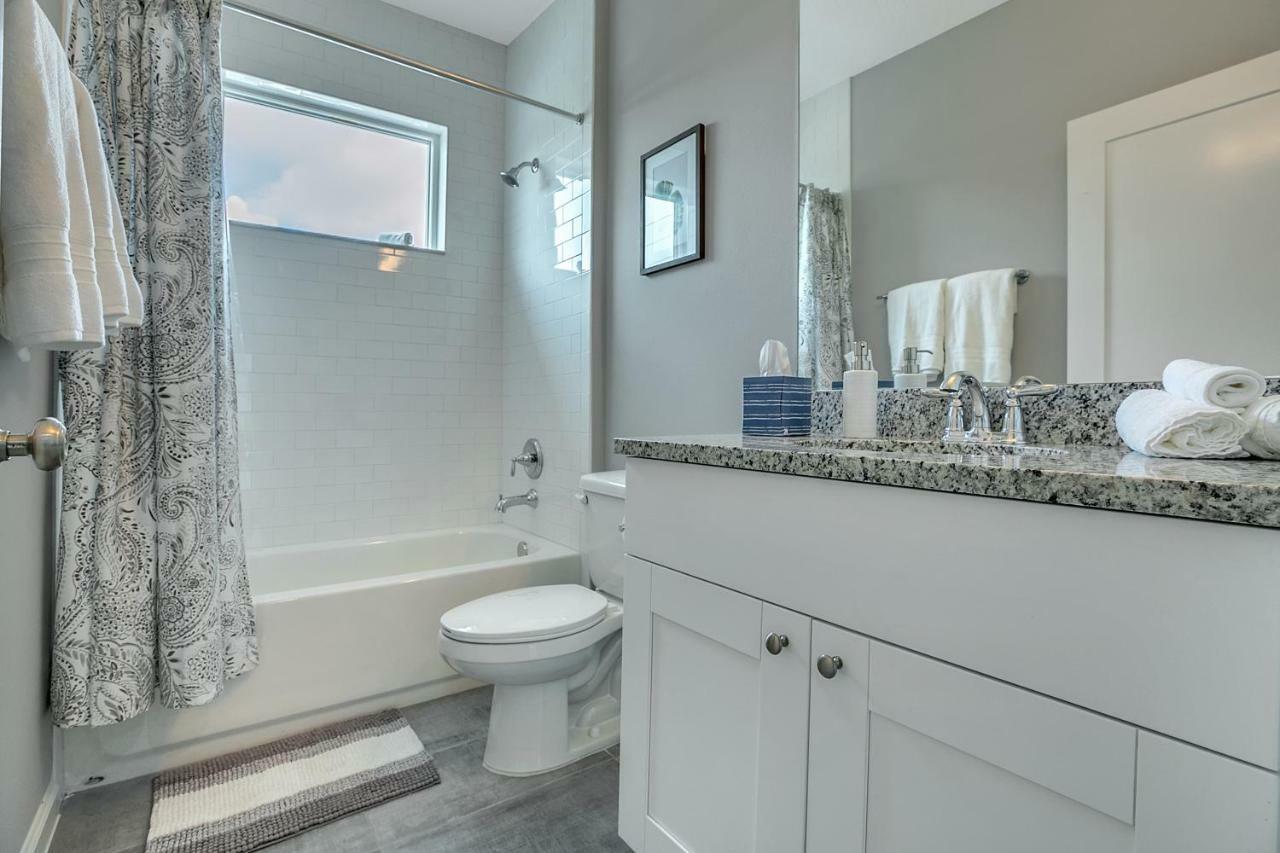 New 3/2 Duplex Minutes From Heart Of Tampa -Unit B Apartment Bagian luar foto